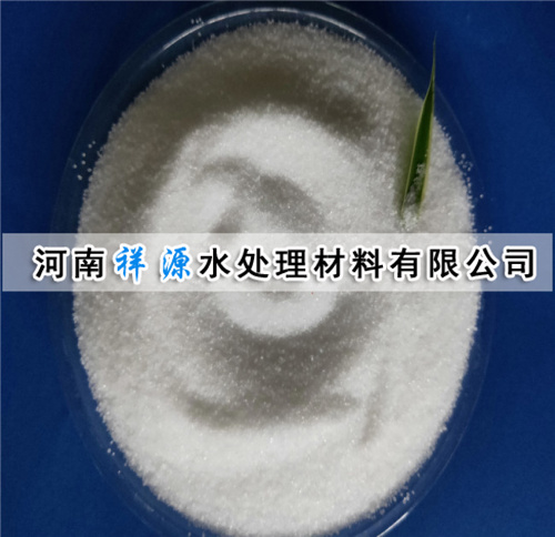 {聚丙烯酰胺}片碱的吸水特性 {聚丙烯酰胺}片碱的吸水特性